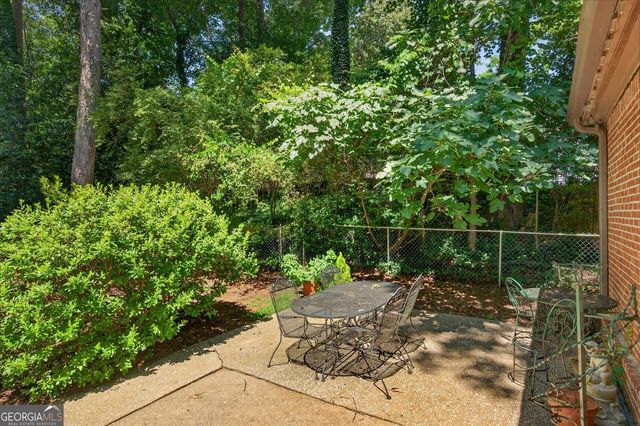2160 Jay Lane SE, Smyrna, GA 30080