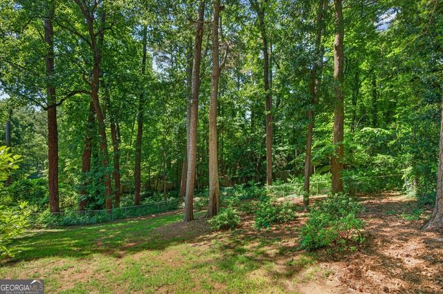 2160 Jay Lane SE, Smyrna, GA 30080