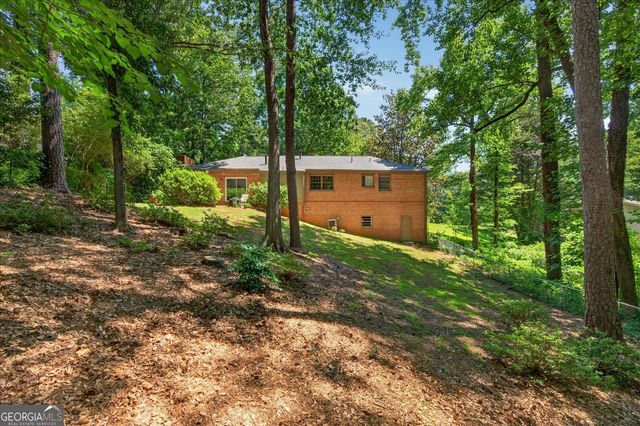2160 Jay Lane SE, Smyrna, GA 30080