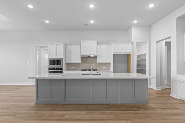 269 Basketflower Drive, Waxahachie, TX 75165