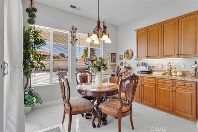 19277 Stratford Way, Apple Valley, CA 92308