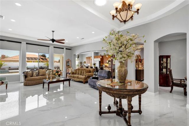 19277 Stratford Way, Apple Valley, CA 92308