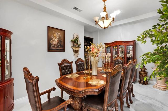 19277 Stratford Way, Apple Valley, CA 92308