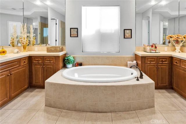 19277 Stratford Way, Apple Valley, CA 92308