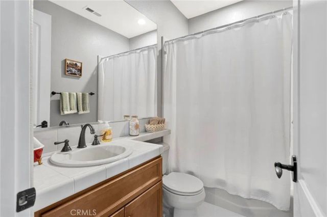 19277 Stratford Way, Apple Valley, CA 92308