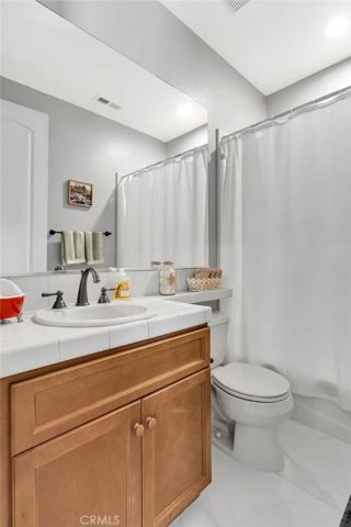 19277 Stratford Way, Apple Valley, CA 92308