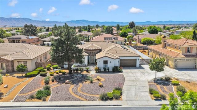 19277 Stratford Way, Apple Valley, CA 92308