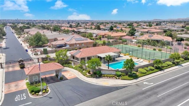 19277 Stratford Way, Apple Valley, CA 92308