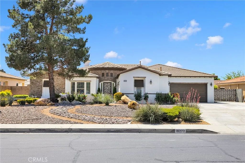 19277 Stratford Way, Apple Valley, CA 92308