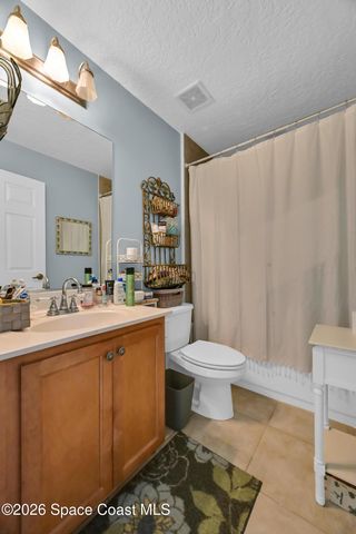 568 7th Square 101, Vero Beach, FL 32962