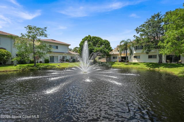 568 7th Square 101, Vero Beach, FL 32962