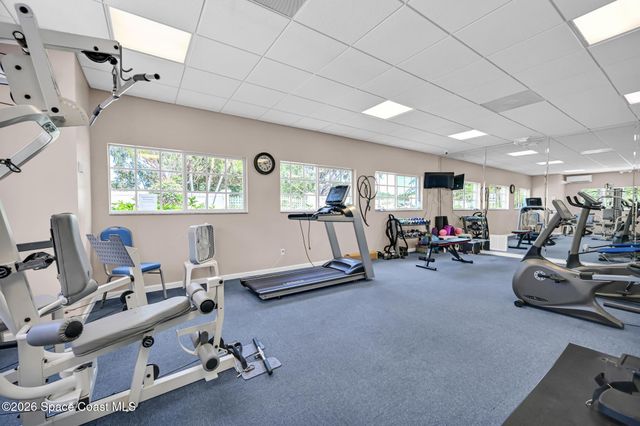 568 7th Square 101, Vero Beach, FL 32962