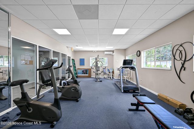 568 7th Square 101, Vero Beach, FL 32962