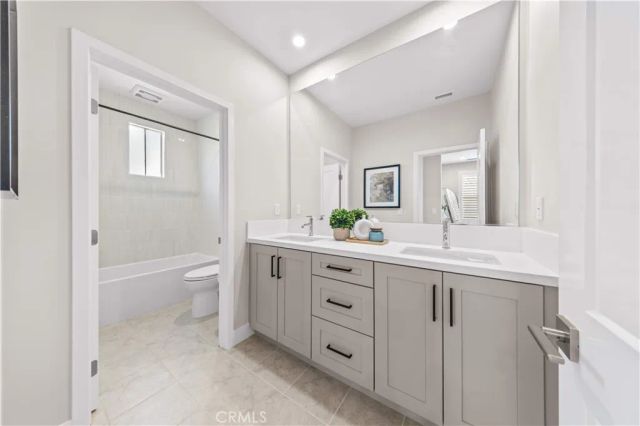 147 Fairgreen, Irvine, CA 92618