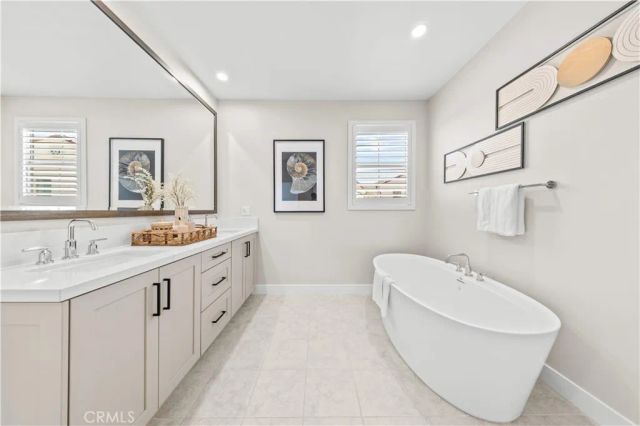 147 Fairgreen, Irvine, CA 92618