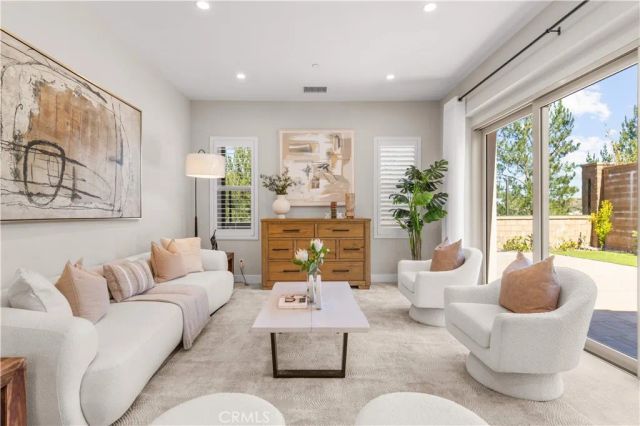 147 Fairgreen, Irvine, CA 92618