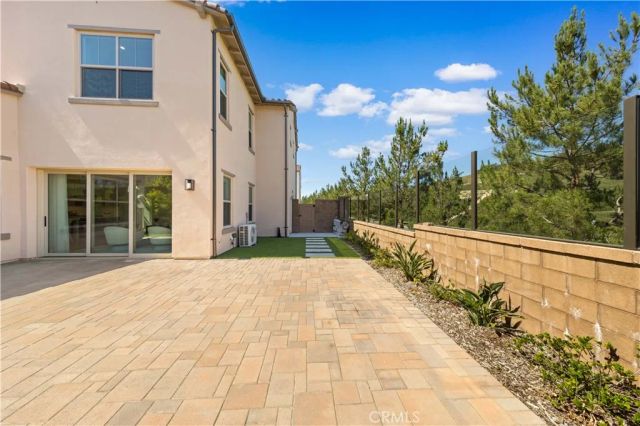 147 Fairgreen, Irvine, CA 92618