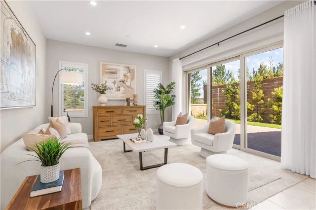147 Fairgreen, Irvine, CA 92618