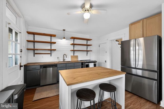 261 MONROE ST, Bristol, PA 19007