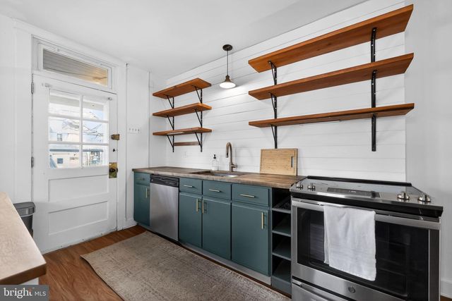 261 MONROE ST, Bristol, PA 19007