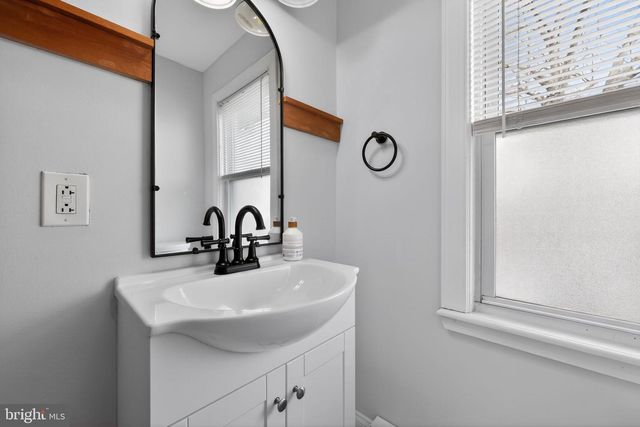 261 MONROE ST, Bristol, PA 19007