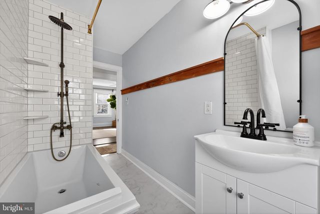 261 MONROE ST, Bristol, PA 19007