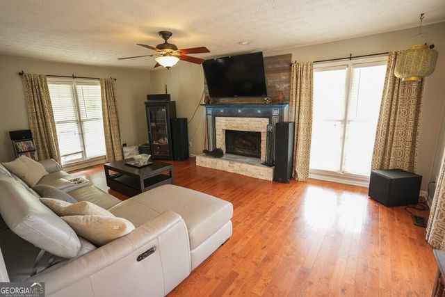 4251 Joshua Way, Kennesaw, GA 30144