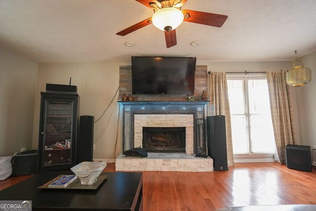 4251 Joshua Way, Kennesaw, GA 30144