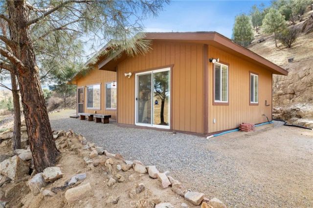 4652 Falcon Drive, Lake Isabella, CA 93240