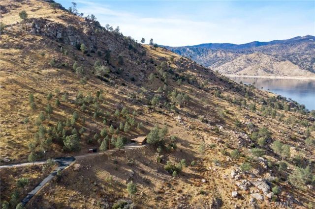 4652 Falcon Drive, Lake Isabella, CA 93240
