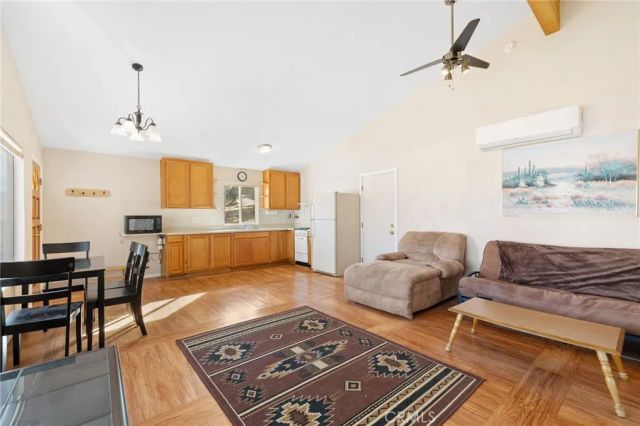 4652 Falcon Drive, Lake Isabella, CA 93240