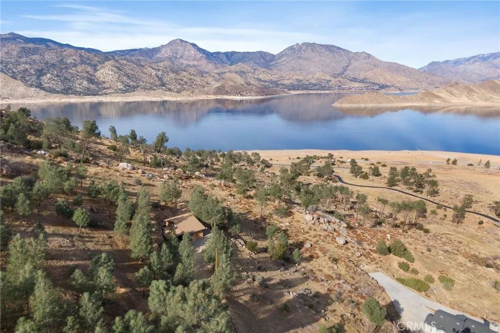 4652 Falcon Drive, Lake Isabella, CA 93240