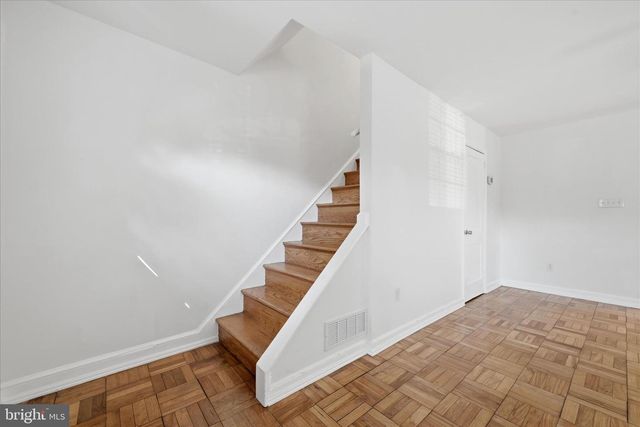 101 MOUNT VERNON AVE, Alexandria, VA 22301