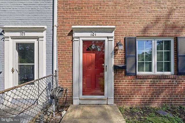 101 MOUNT VERNON AVE, Alexandria, VA 22301