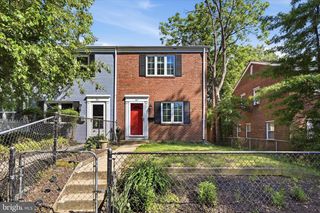 101 MOUNT VERNON AVE, Alexandria, VA 22301