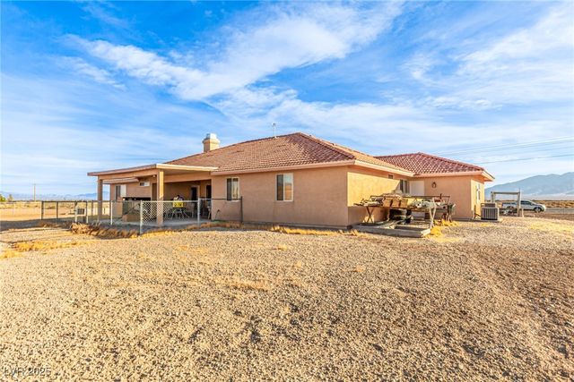 2740 West Gamebird Road, Pahrump, NV 89048