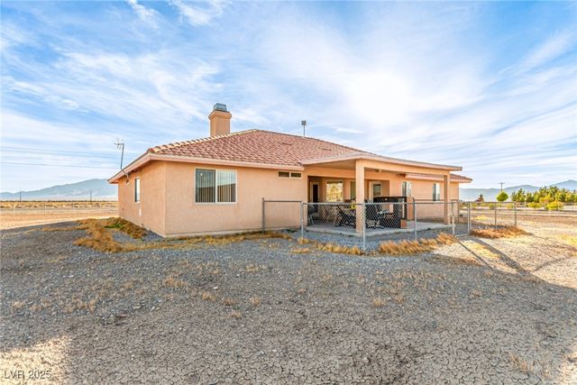 2740 West Gamebird Road, Pahrump, NV 89048