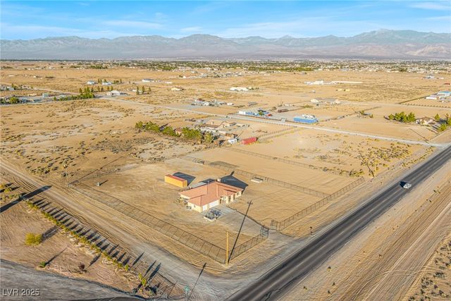2740 West Gamebird Road, Pahrump, NV 89048