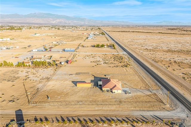 2740 West Gamebird Road, Pahrump, NV 89048