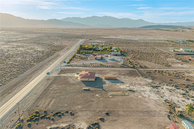 2740 West Gamebird Road, Pahrump, NV 89048