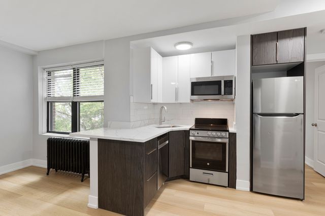 6026 N Winthrop Avenue 7A, Chicago, IL 60660