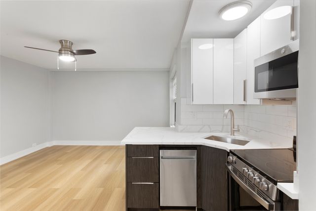 6026 N Winthrop Avenue 7A, Chicago, IL 60660