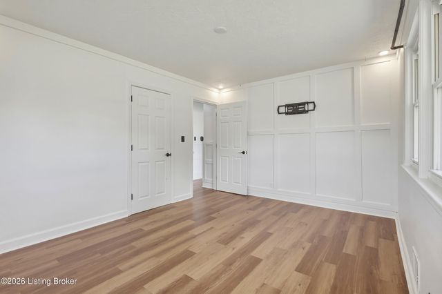 5127 Braidwood Dr, Louisville, KY 40219