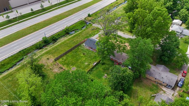 5127 Braidwood Dr, Louisville, KY 40219