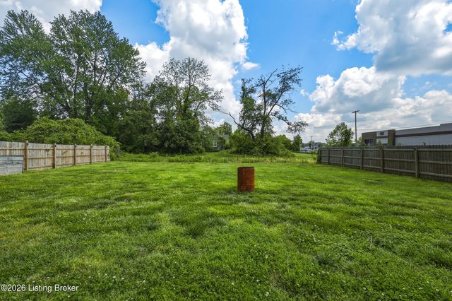 5127 Braidwood Dr, Louisville, KY 40219