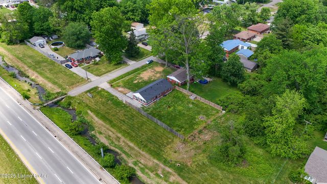 5127 Braidwood Dr, Louisville, KY 40219