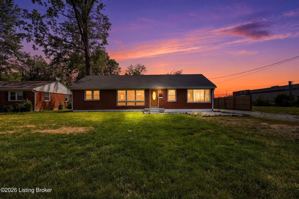 5127 Braidwood Dr, Louisville, KY 40219