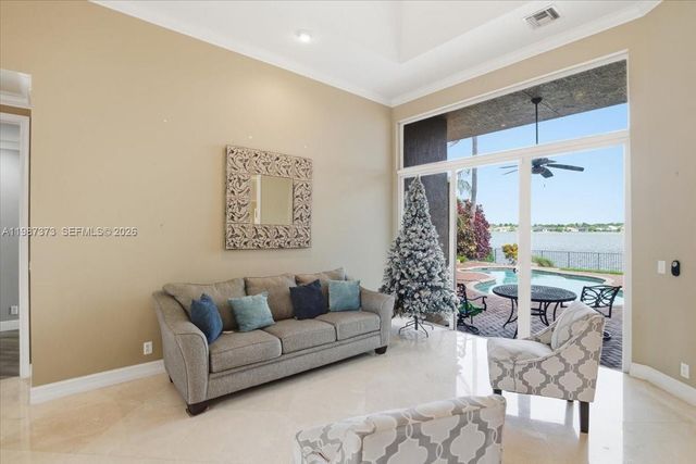 18631 SW 39th St, Miramar, FL 33029