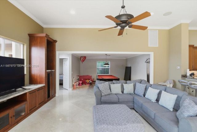 18631 SW 39th St, Miramar, FL 33029
