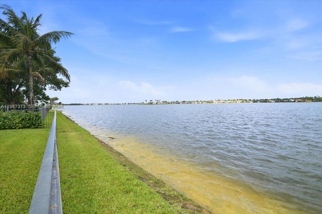 18631 SW 39th St, Miramar, FL 33029